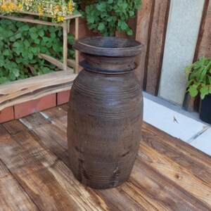 Pot vase vintage en bois : décoration népalaise rustique fabriquée à la main (30-12 pouces)
