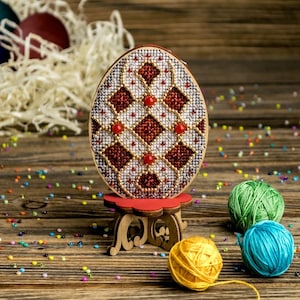 Cross-stitch Kit on Wood by Wonderland Crafts FLW-038 – Elegant Diamond Pattern Easter Egg for Beaded Embroidery Spring Decor