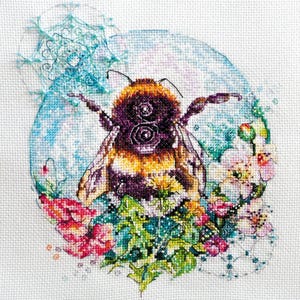 Cross-stitch kit - Caramel Spider Web by Abris Art AH-085. Colorful Bee and Flowers Counted Cross Stitch Embroidery Kit for Handmade Decor