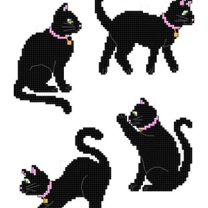 Könnte beinhalten: Vier Illustrationen schwarzer Katzen in verschiedenen Posen. Jede Katze hat ein rosa Halsband mit goldenem Anhänger und grüne Augen. Das pixelige Design erzeugt einen Kreuzstich-Effekt, vor weißem Hintergrund.