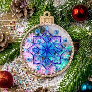 Bead Embroidery Kit on Wood by Wonderland Crafts FLPL-063 – Blue Snowflake Round Ornament Festive Beaded Embroidery