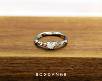 S925 Sterling Silver Heart-Shaped Shell Inset Ring for Women | Stylish Elegant Adjustable Index Finger Band