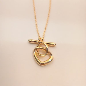 Pandra Organic Shaped Circles T-bar Necklace