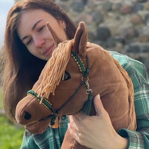 Light Brown Stick Horse with Bridle, Reins – Hobby Horsing Competition Toy – Gift for Horse Lovers – Handmade Hobby Horse for Adults, Teens