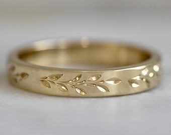 4mm Golden Grove Vine Engraved 14K Solid Gold Band, Minimalist Dainty ring, Fine Jewelry Gift for her, Handengraved Nature Wedding Ring