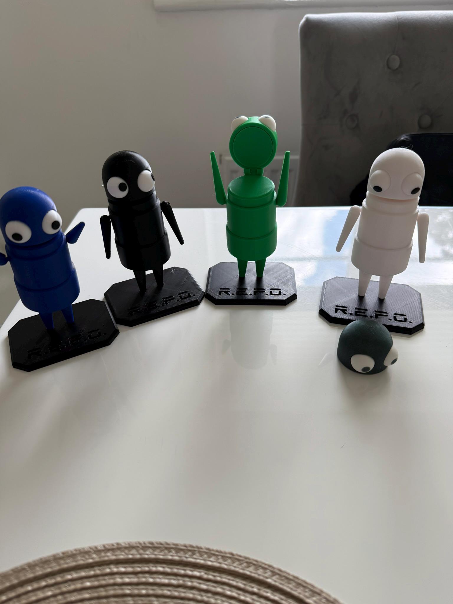 Semibot Robe REPO Semibot, Posable Figure - With Stand, UK Made - Etsy