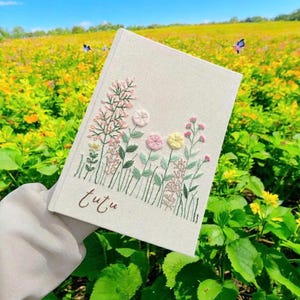 Custom Flowers Embroidery Wedding Guest Book, Personalized Floral Guestbook, Linen Memory Book, Wedding Engagement Book, Hard Cover Notebook