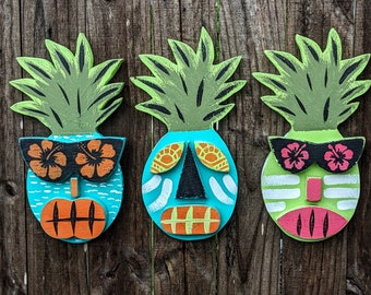 Colorful Tiki Bar Decor, Tropical Tiki Pineapples Wall Hanging Set, Hawaiian Art, Pineapple Gift Set, Pineapple Home Decor