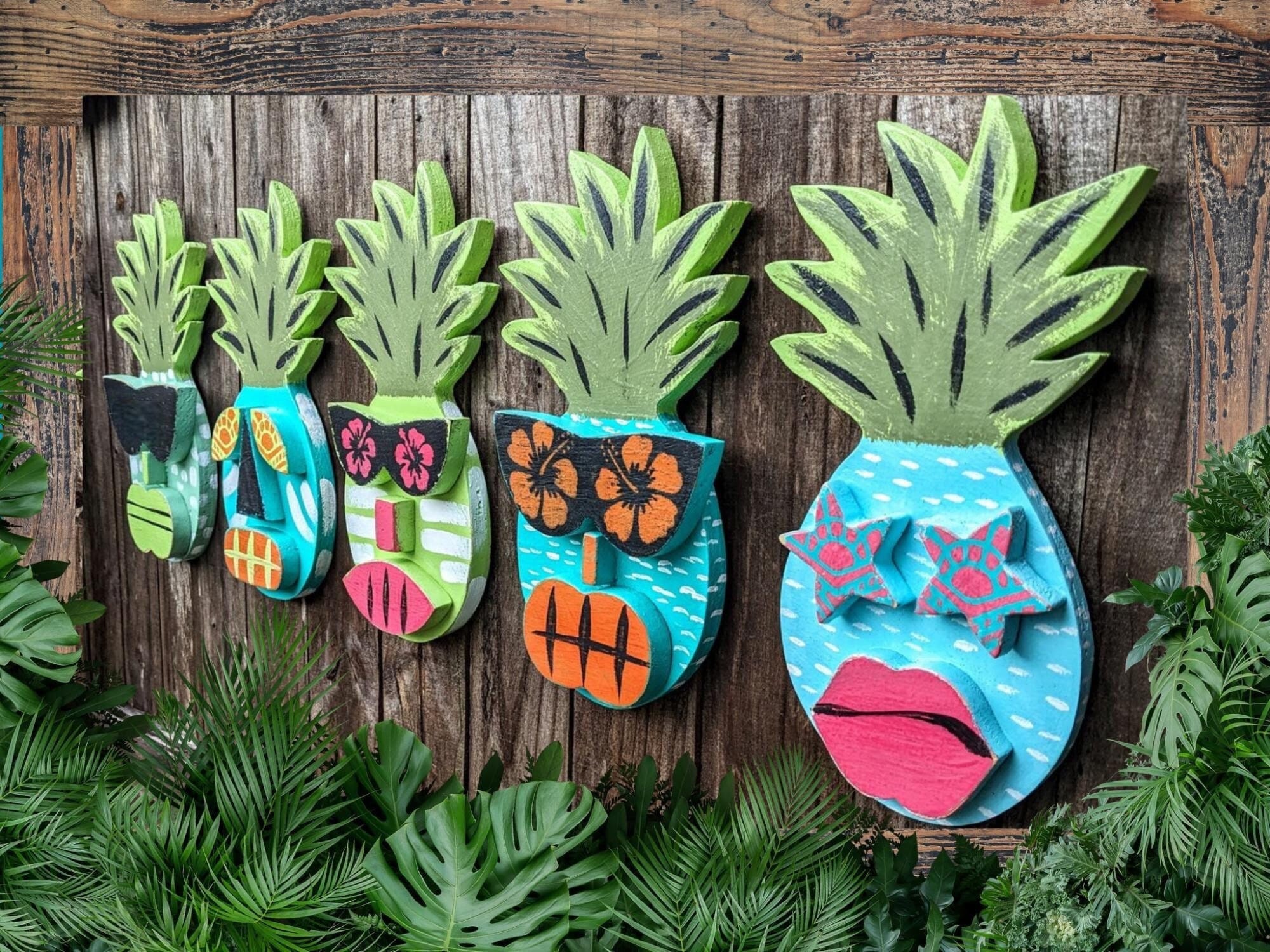Home Staging Pineapple Beach Decor Colorful Interior Decorating Tropical Open House Accent Retro Hawaiian Pool Party Tiki Bar Wall Hanging