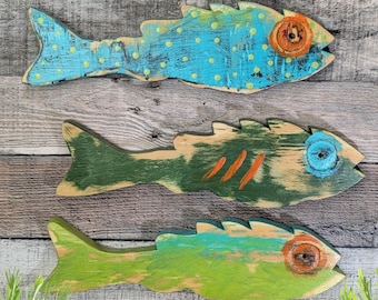 Beach Lover Gift Idea Wooden Fish Wall Art Tropical Ocean Themed Home Accent Whimsical Hawaiian Nursery School Of Fish Vacation Home Staging