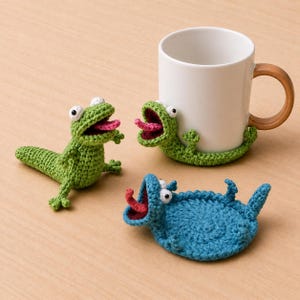 Crochet Squirrel & Green Lizard Mug Rug, Crochet Animal Coasters, Amigurumi Cup Holder, Handmade Drink Mat, Turtle Mouse Goose Frog Coaster