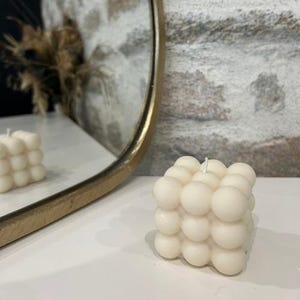 Handgemachte Duftkerze Monoï und Baumwollblume – Pflanzenwachskerze – Innendekoration – Hochzeitsgeschenk – Studio98