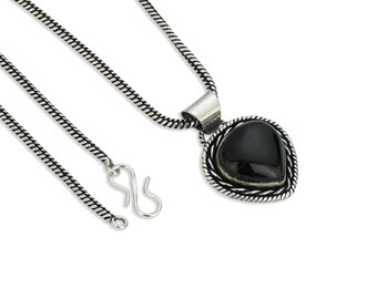 Zwarte harthangerketting: natuurlijke edelsteen, messing ketting