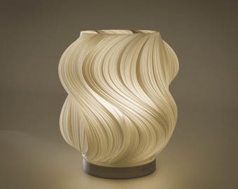 Moderne spiraalvaas met gebogen groeven Design decoratieve vaas in organische vorm Decoratie gedroogde bloemen