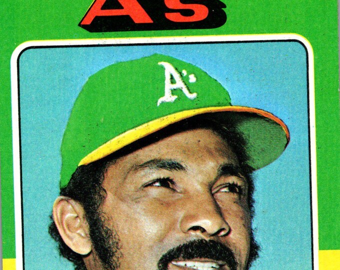 1975 Topps #545 Billy Williams Oakland Athletics Near Mint Condition