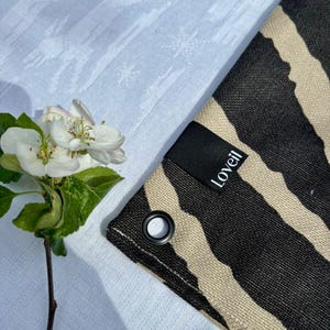 Cortina para cochecito de cebra negra