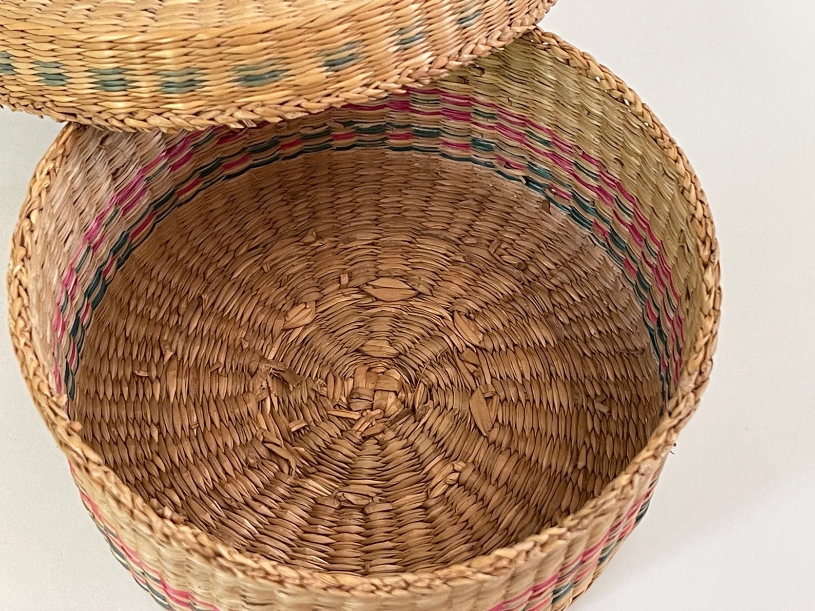Vintage Sweetgrass Woven Basket With Lid / Round Sweetgrass Etsy