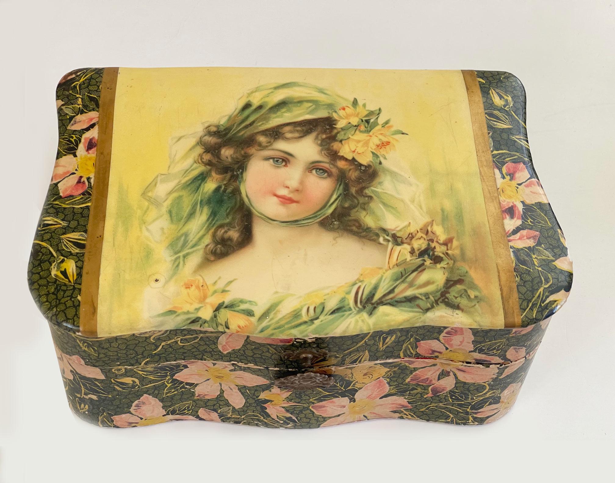 Vintage Art Deco Celluloid Clamshell Ring Box/1930s Ring