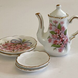 Porcelain Miniature Coffee Pot and Plates with White Gold Trim FAO Schwarz / Floral Miniature Set Pretend Play / GERMANY