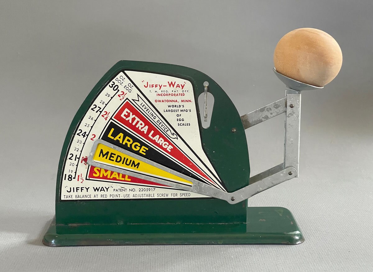 this is a vintage Jiffy Way egg scale. Used for weighing eggs for export as  the eggs needed to conform to a certain minimum weight : r/interestingasfuck
