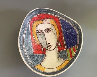 Alvino Bagni for Raymor Large Centerpiece Bowl Female Portrait by Enzo Borgini Circa 1955 MCM