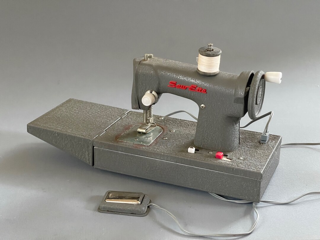 Vintage Toy Sewette Child's Battery Operated Sewing Etsy