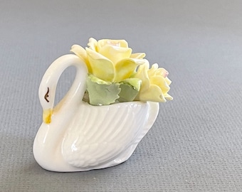 Lefton Royal Dover Swan Floral Yellow Roses  / Small Lefton Royal Dover Swan Fine Bone China Floral Yellow Roses Hand-painted