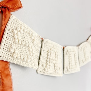 Padrão de crochê para decoração de berçário, arte de parede com nome, estamenha de nome, padrão de alfabeto de crochê, faixa de nome DIY