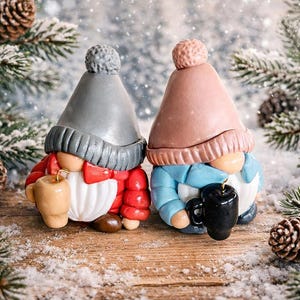 Gnome Desk Buddy Decor Cute Handmade Polymer Clay Sculpture Kids Bedroom Shelf Decoration Collectible Folklore Art Winter Gift Idea