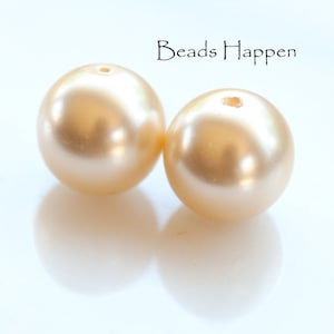 Vintage 16mm Creamy Glass Pearl Beads, Round Pearl Beads, Glass Pearls, Cream, Quantity 2
