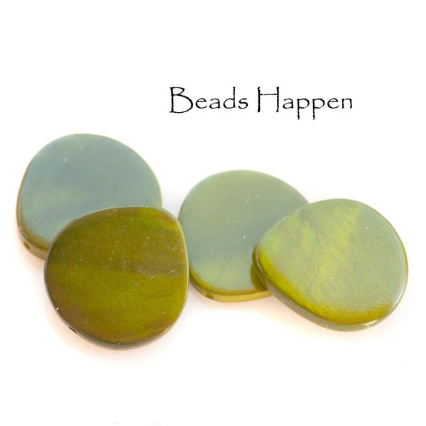 20x20mm Dyed Mother Of Pearl MOP Olivine Green Beads, Guitar Pick Shape, Hole From Top To Bottom, 2.5mm Thick, Shell Bead, Quantity 4