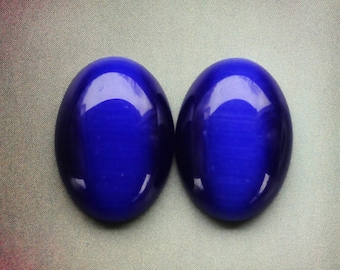 18x13mm Cats Eye Royal Blue Oval Ovals Glass Cabochons Cabs, Unfoiled backs, Smooth Tops, Quantity 2