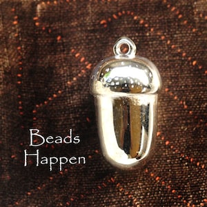 Polished Silver Acorn Pendant, One Loop, Silver Acorn, One Inch, 1 Inch, 1&quot;, Acorns, Quantity 1