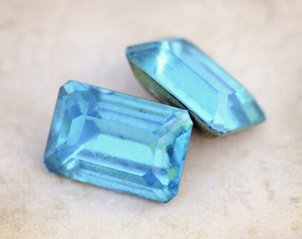 EXTREM UNGEWÖHNLICHE 16x11mm Vintage Aquamarin Aqua Octagon Glassteine Edelsteine, Folienrückseite, Menge 2