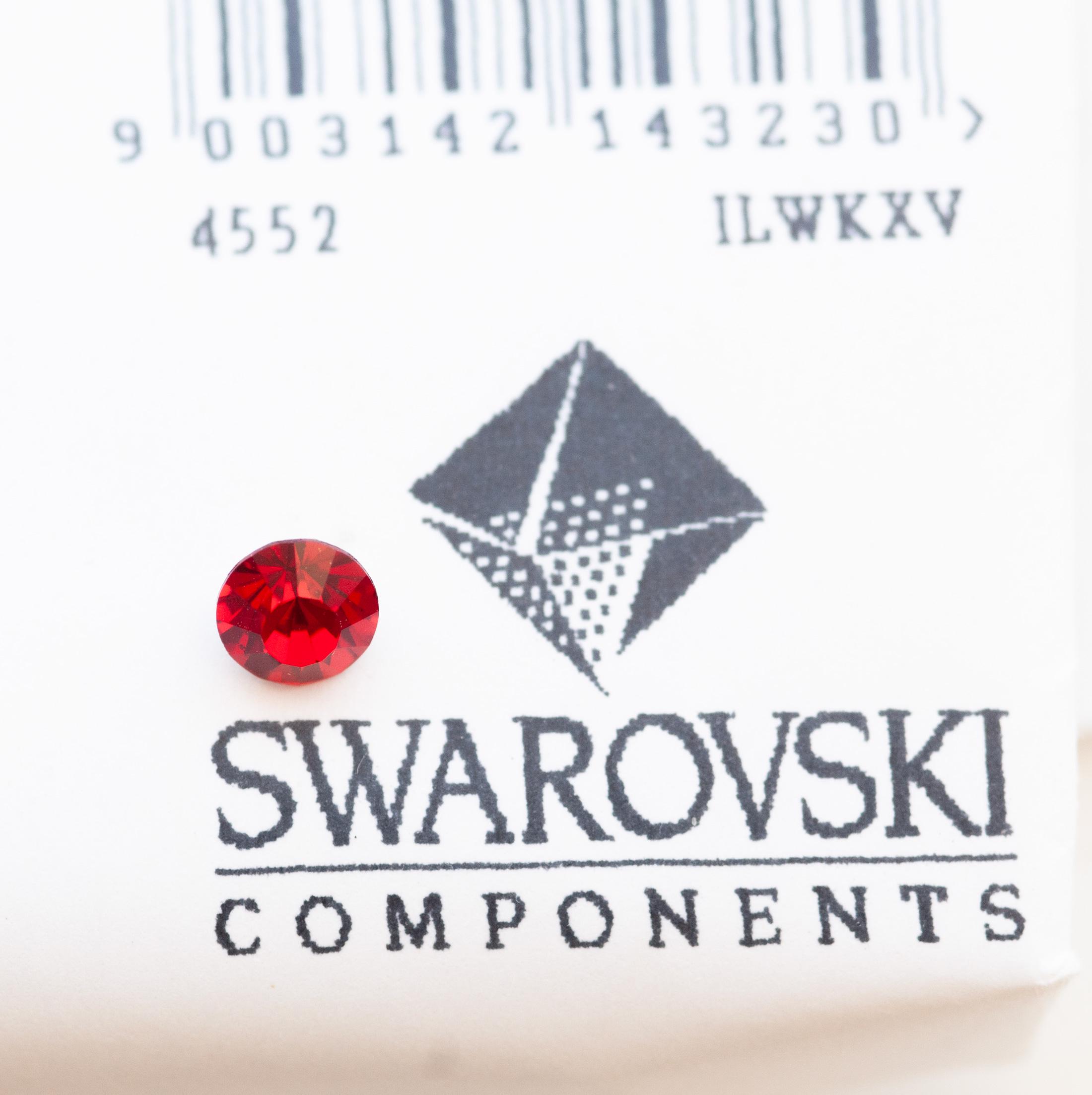 SWAROVSKI 29ss Light Siam Red Swarovski Crystal Chatons, 29ss