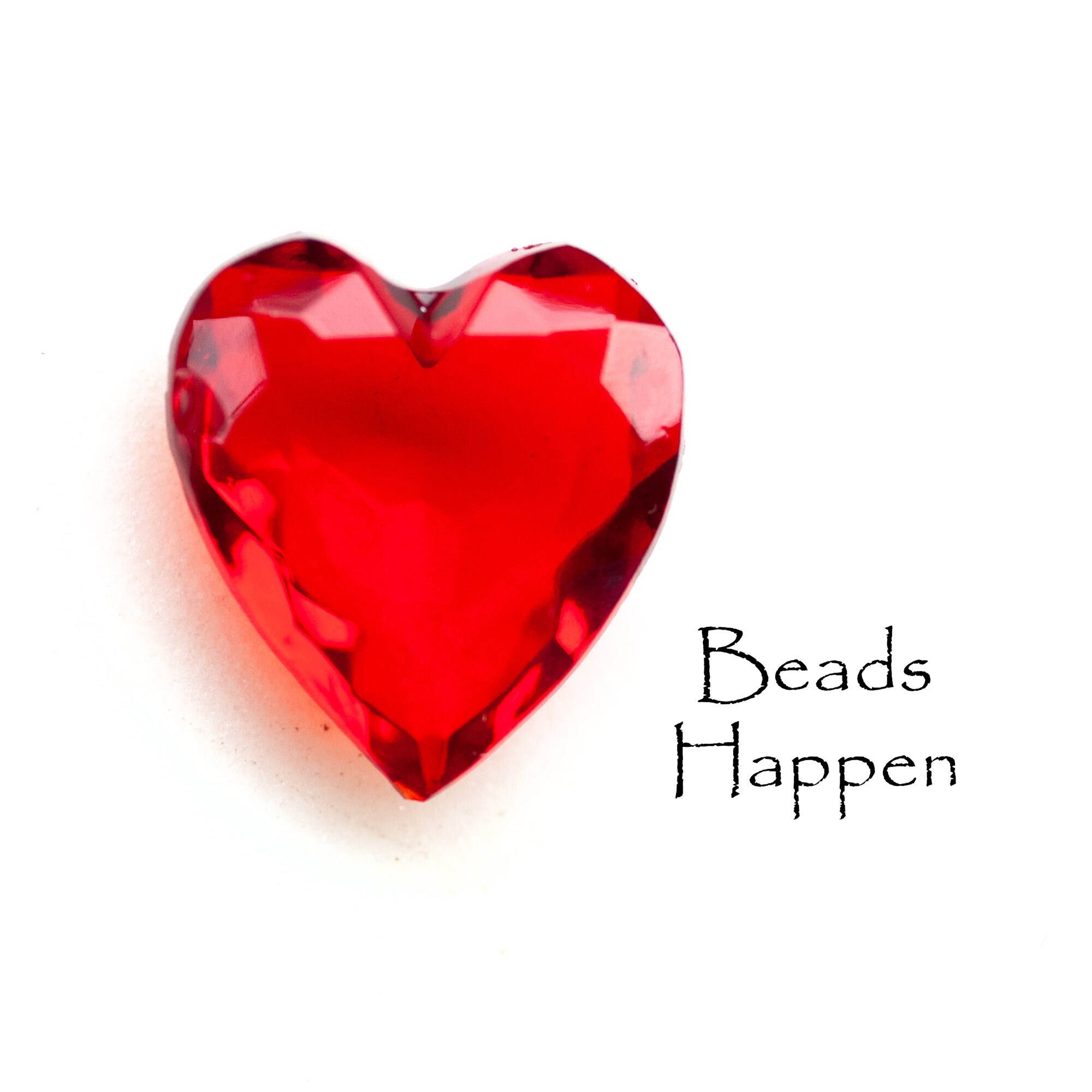 18 mm ファセット レッド ガラス ハート、ルビー レッド ハート