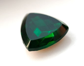 LAST ONES: 18mm Emerald Green Triangle Point Back Rhinestones, Western Germany, Faceted Fronts, Gold Foiled Backs, Quantity 1