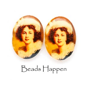 Vintage 18x13mm Elisabeth Vigée le Brun LeBrun Painting, Elegant White Hat Glass Cabochon, 18x13 ovals, West Germany, Quantity 2