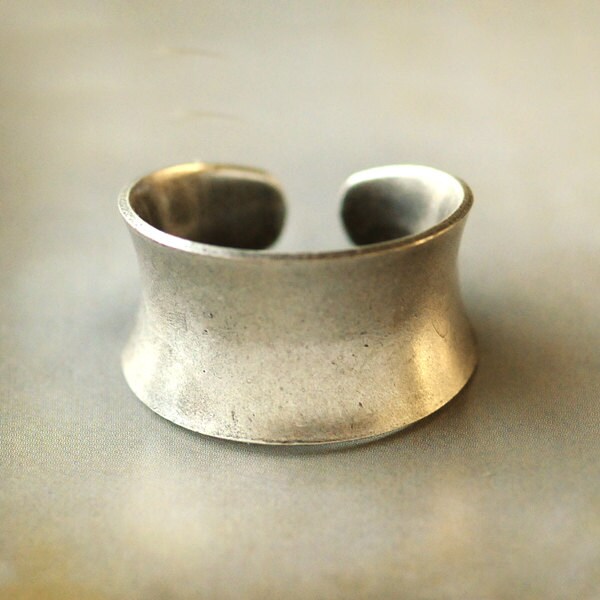 Sturdy Heavy Sterling Silver Plated Adjustable Ring Blank, Concave Curved Surface, 1/2 Inch Tall, Finger Ring (Dr1) Quantity 1