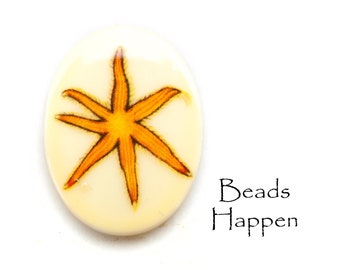 Vintage 40x30mm Oval Cabochon Cab with Yellow Starfish, Cream Resin, Beach, Nautical, Seaside, Flat Back, 40x30, (P-20-6f), Quantity 1