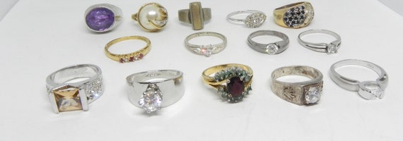 Beautiful Vintage Assortment Of 14 Cocktail Rings… - image 4