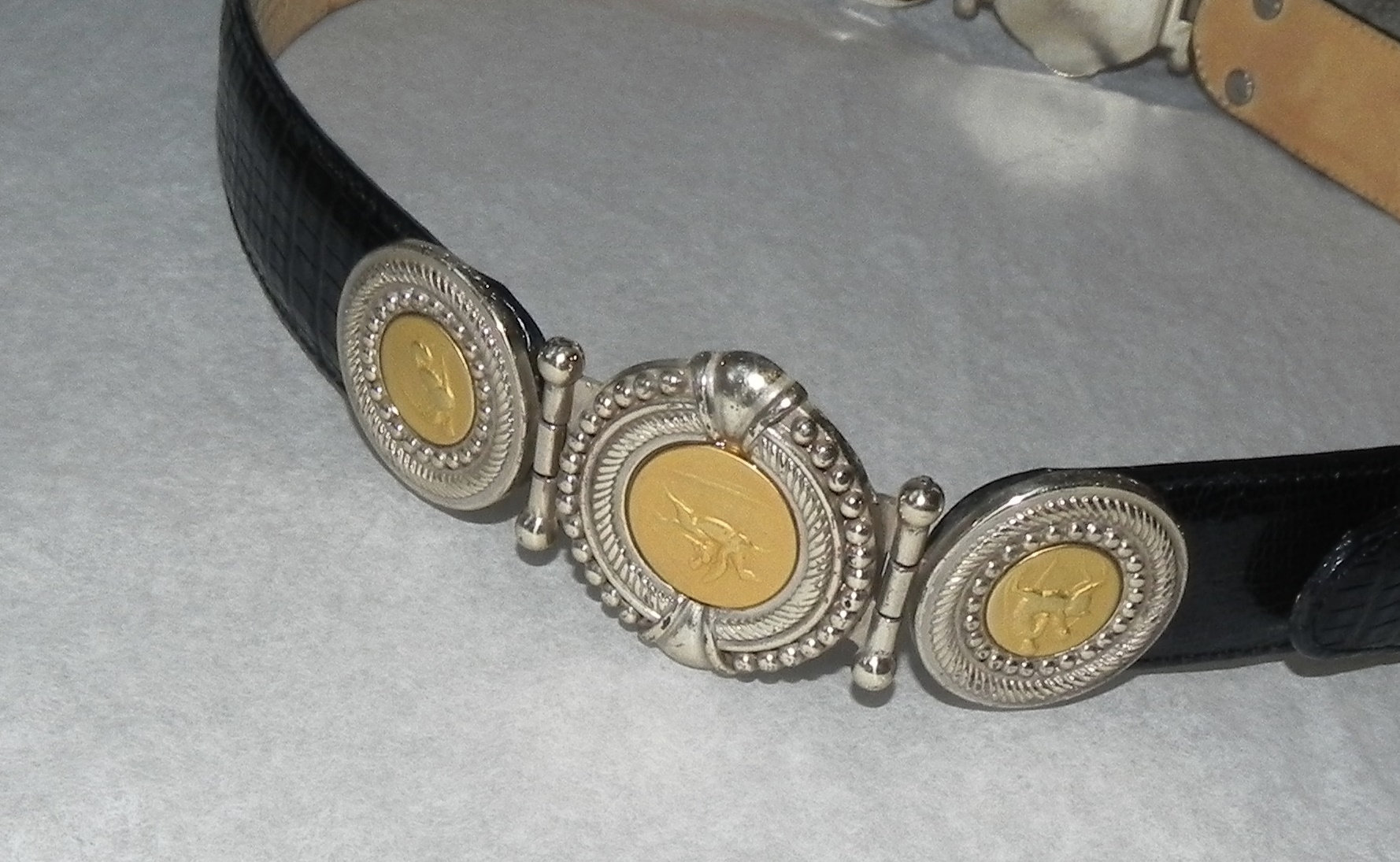 Vintage BRIGHTON Museum UK Ornate Belt W/replica Ancient  display picture 1
