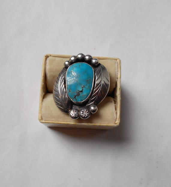 Vintage Navajo Silver & Turquoise Ring--The Class… - image 4