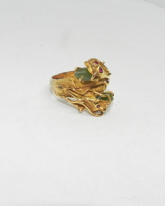 Beautiful Old 10K Gold Dragon Ring with Green Jad… - image 4