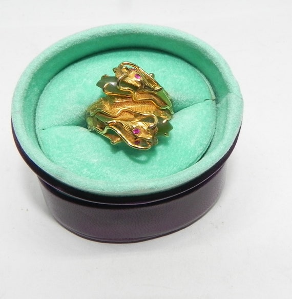 Beautiful Old 10K Gold Dragon Ring with Green Jad… - image 2