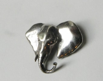 Rare VINTAGE Silver Elephant Head articulated Brooch. A work of art.
