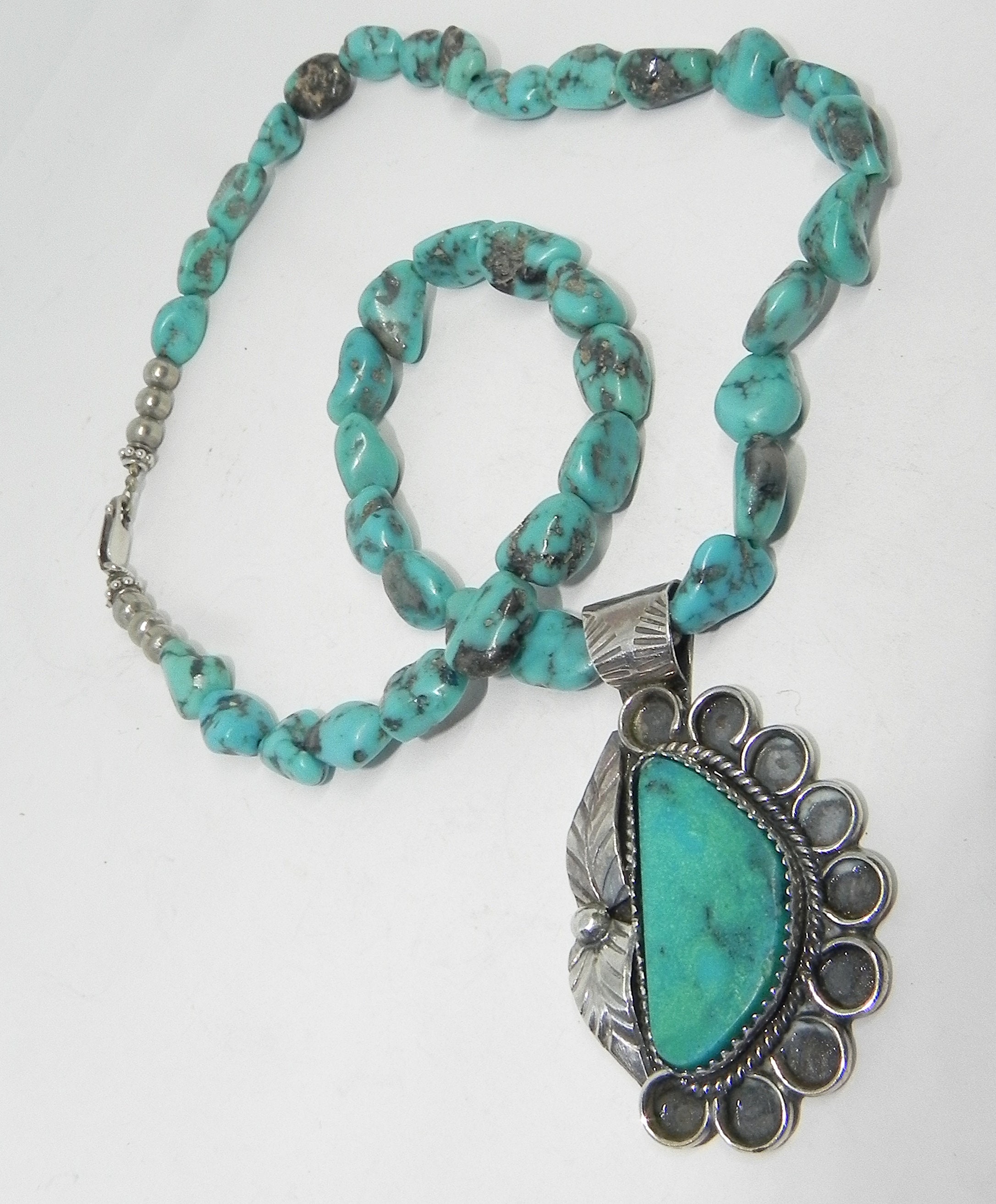 Native American Vintage NAVAJO Sterling Silver and Turquoise Necklace ...