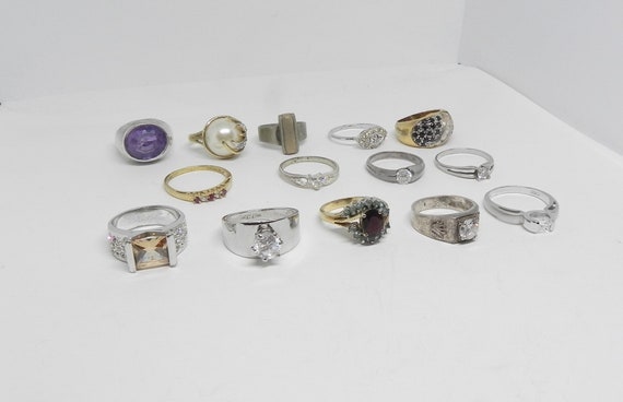 Beautiful Vintage Assortment Of 14 Cocktail Rings… - image 1