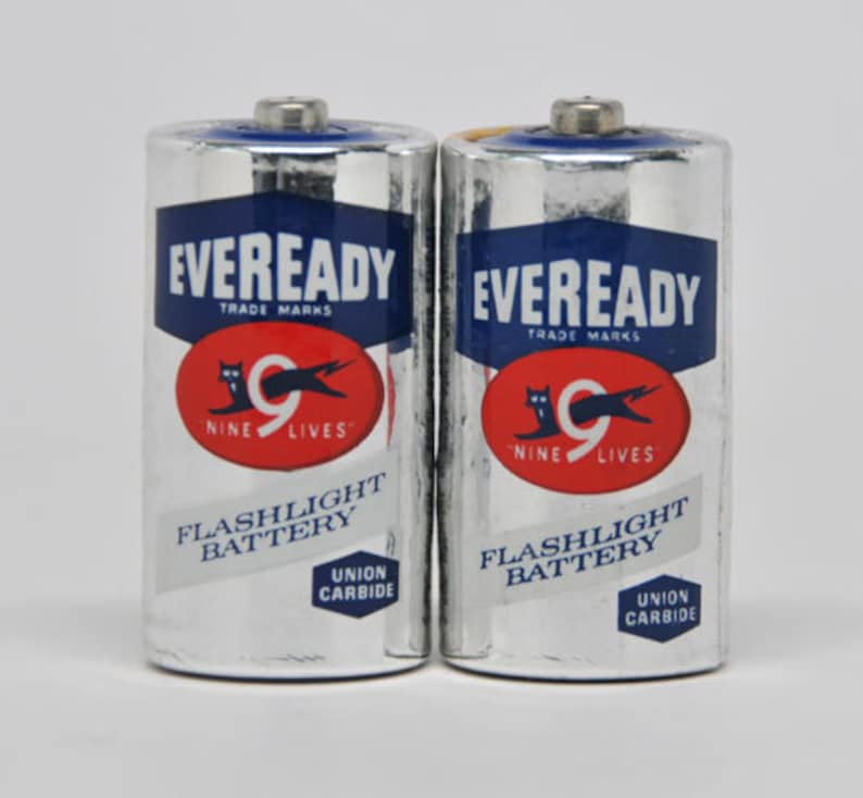 Size C Vintage SILVER EVEREADY Batteries Etsy