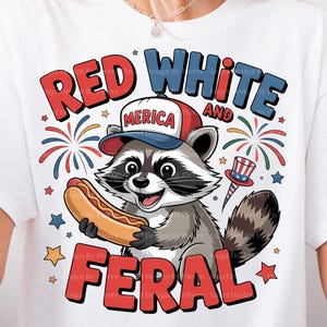 Procione patriottico, procione americano, 4 luglio, rosso, bianco e selvatico, hot dog, PNG di alta qualità, download digitale, stampa per maglietta, tazza.
